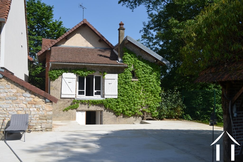 Châteaux, domaine à vendre jura, france