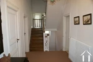 Hall d'entrée et escalier